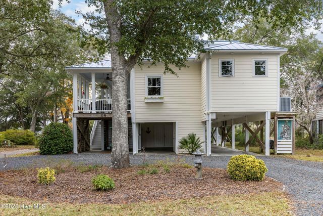 116 SW Yacht Drive, Oak Island, NC 28465