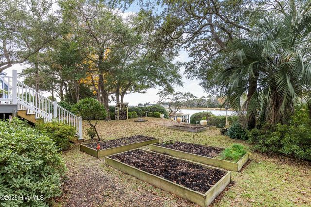 116 SW Yacht Drive, Oak Island, NC 28465