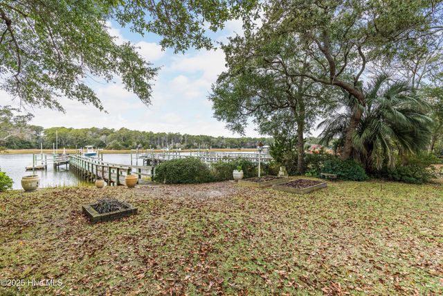 116 SW Yacht Drive, Oak Island, NC 28465