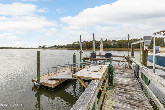 116 SW Yacht Drive, Oak Island, NC 28465