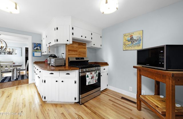 4705 Trent Woods Drive, New Bern, NC 28562