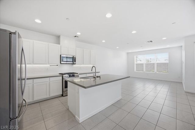 1153 Notch Peak Street 103, Las Vegas, NV 89135