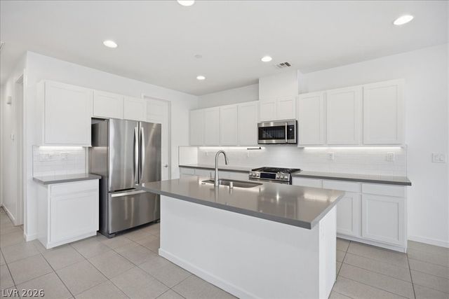 1153 Notch Peak Street 103, Las Vegas, NV 89135