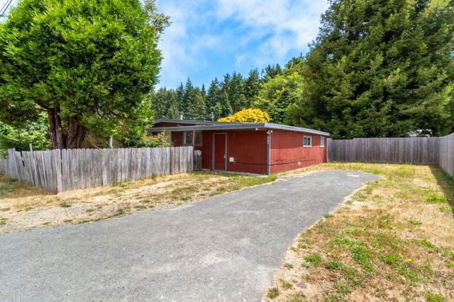1819 D Avenue, Mckinleyville, CA 95519