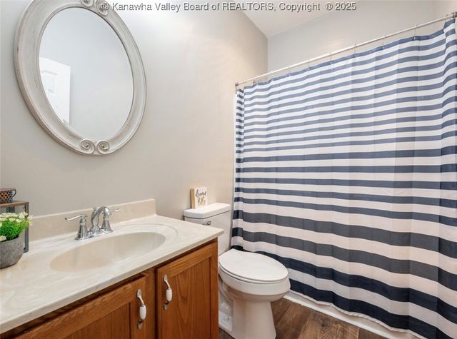 6 Squires Drive, St Albans, WV 25177