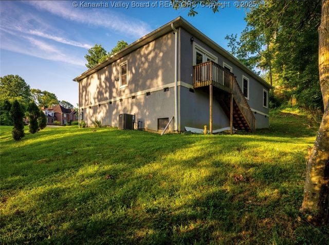 6 Squires Drive, St Albans, WV 25177