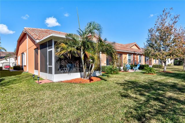 6375 Oxford Circle 104D, Vero Beach, FL 32966