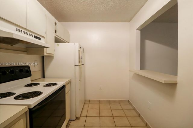 12955 SW 66th Ln 212-2, Miami, FL 33183