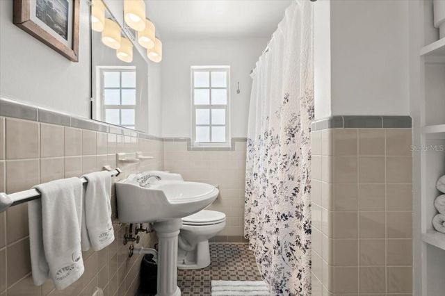 1026 BEL AIRE DRIVE, Daytona Beach, FL 32118