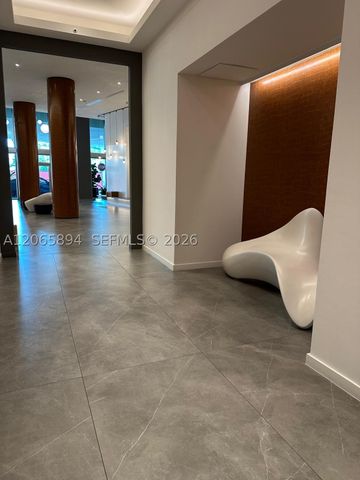 350 S Miami Ave 2913, Miami, FL 33130