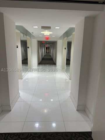 350 S Miami Ave 2913, Miami, FL 33130