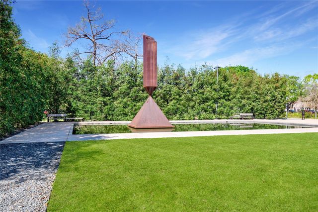 816 Richmond Avenue, Houston, TX 77006