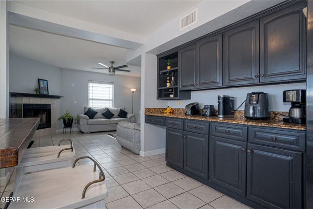 1352 James dudley Drive, El Paso, TX 79936