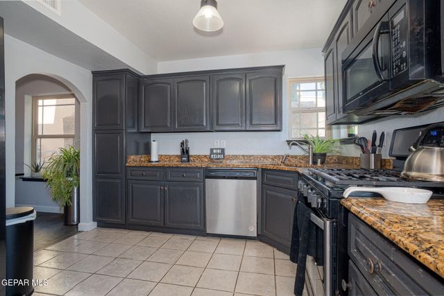 1352 James dudley Drive, El Paso, TX 79936