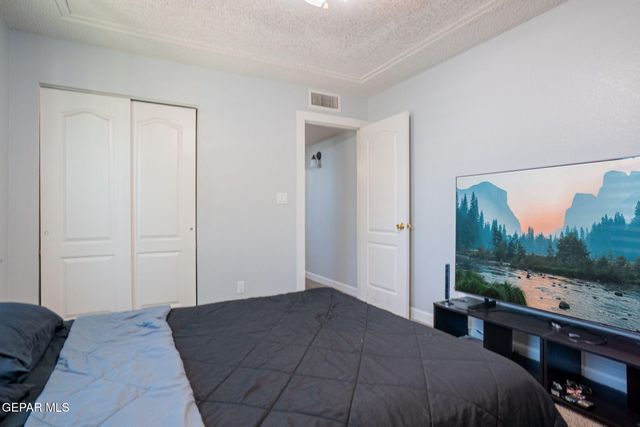 1352 James dudley Drive, El Paso, TX 79936