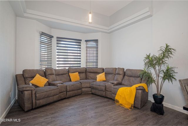 1352 James dudley Drive, El Paso, TX 79936