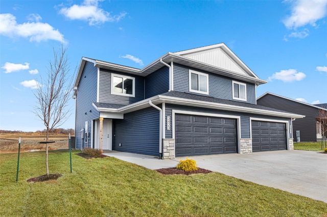 3423 Holderness Road, Coralville, IA 52241