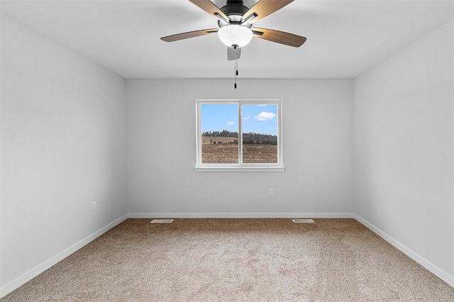 3423 Holderness Road, Coralville, IA 52241