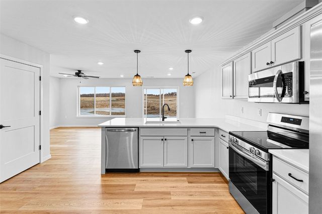 3423 Holderness Road, Coralville, IA 52241