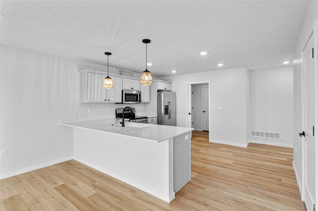 3423 Holderness Road, Coralville, IA 52241