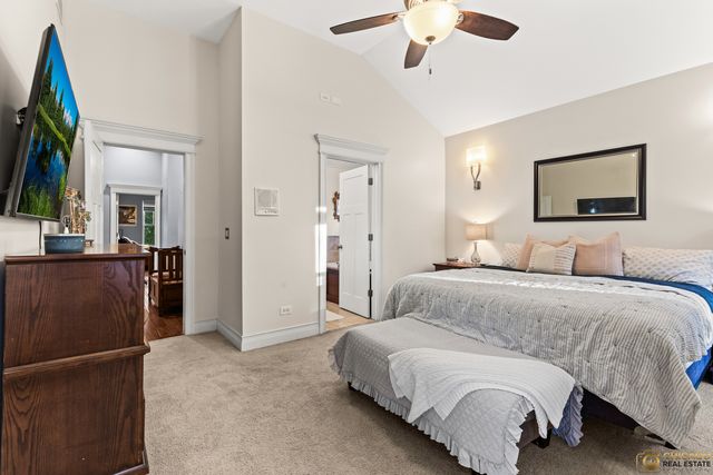 123 N Jefferson Street, Batavia, IL 60510