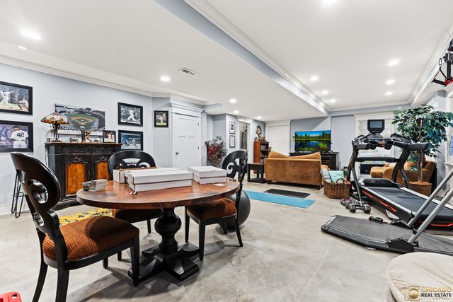 123 N Jefferson Street, Batavia, IL 60510