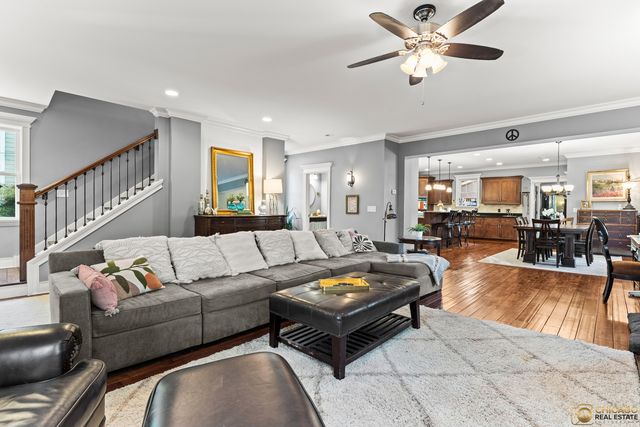 123 N Jefferson Street, Batavia, IL 60510