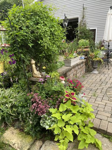 123 N Jefferson Street, Batavia, IL 60510