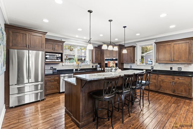 123 N Jefferson Street, Batavia, IL 60510