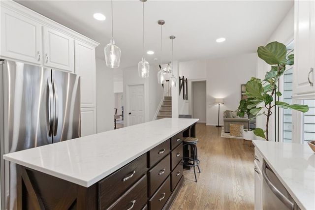 5950 Waterford Place, Suwanee, GA 30024