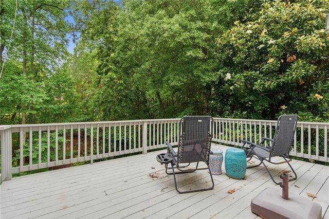 5950 Waterford Place, Suwanee, GA 30024