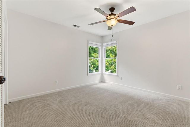5950 Waterford Place, Suwanee, GA 30024