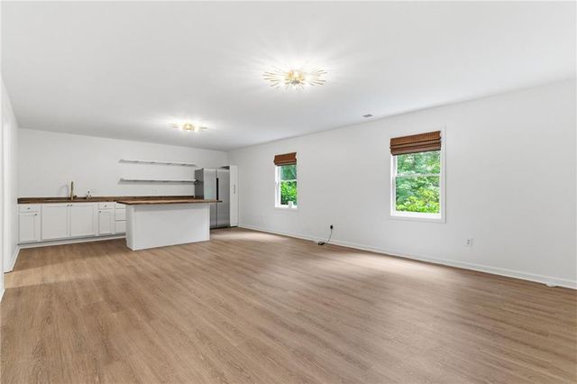 5950 Waterford Place, Suwanee, GA 30024