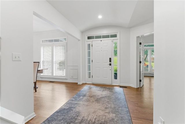 5950 Waterford Place, Suwanee, GA 30024