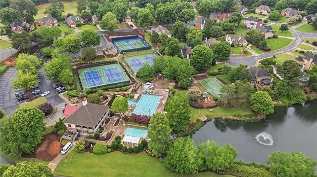 5950 Waterford Place, Suwanee, GA 30024