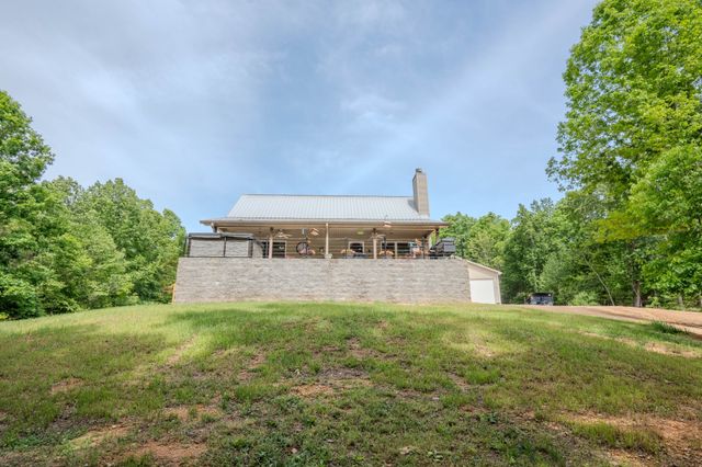 1211 Bundrant Hollow Rd, Waynesboro, TN 38485