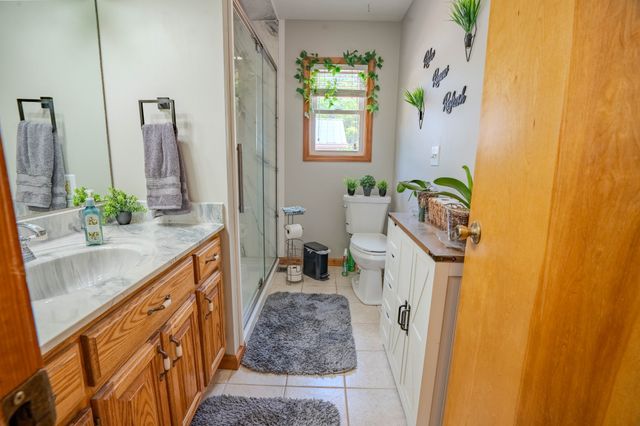 1211 Bundrant Hollow Rd, Waynesboro, TN 38485