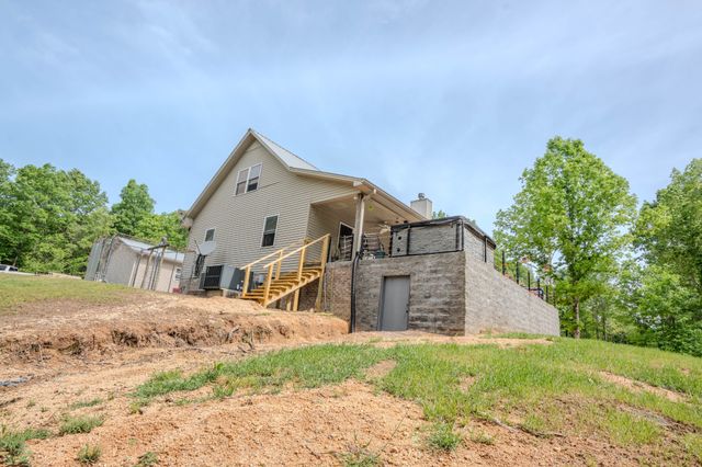 1211 Bundrant Hollow Rd, Waynesboro, TN 38485