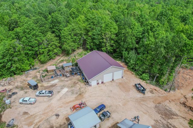 1211 Bundrant Hollow Rd, Waynesboro, TN 38485