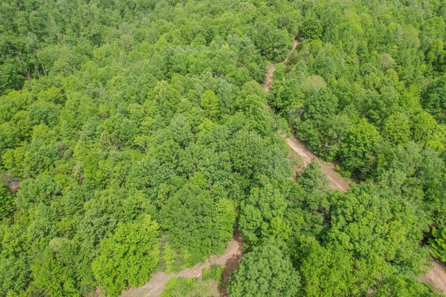 1211 Bundrant Hollow Rd, Waynesboro, TN 38485