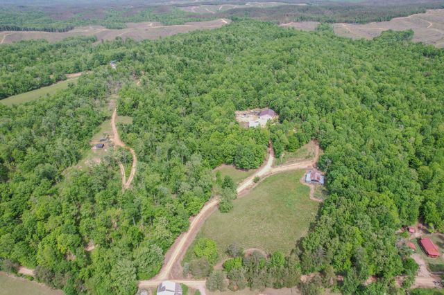1211 Bundrant Hollow Rd, Waynesboro, TN 38485