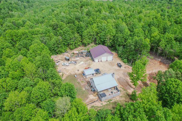 1211 Bundrant Hollow Rd, Waynesboro, TN 38485