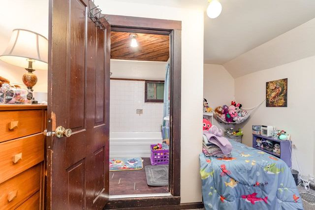 217 W End Street, Alma, MI 48801