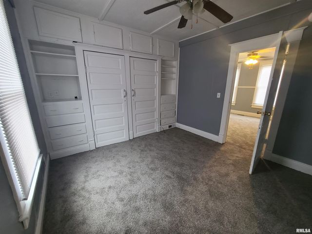 171 N 3RD Street, Canton, IL 61520