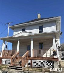 171 N 3RD Street, Canton, IL 61520