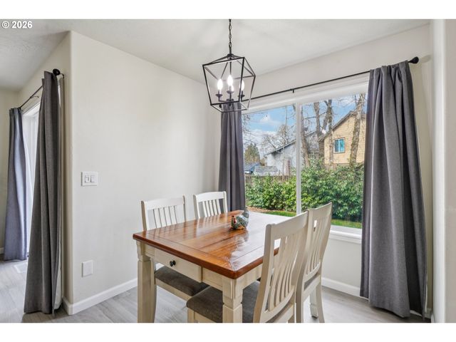 1743 Se 60TH Ave, Hillsboro, OR 97123