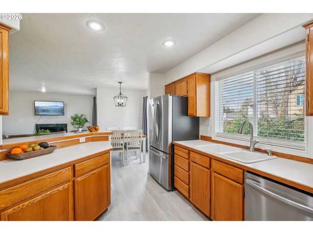 1743 Se 60TH Ave, Hillsboro, OR 97123