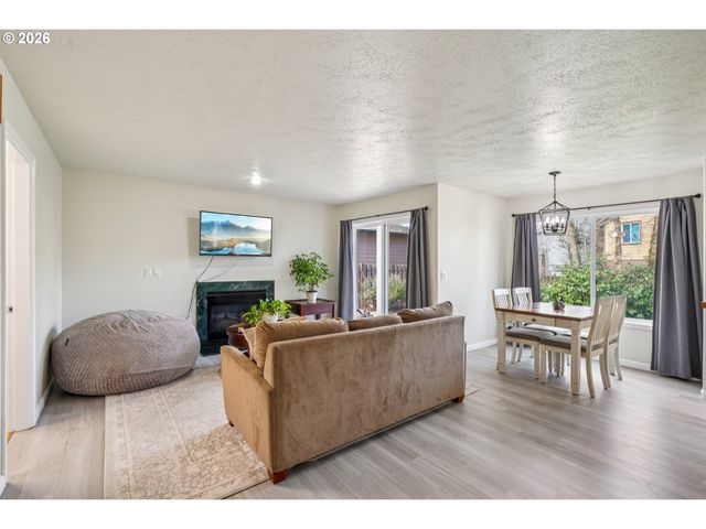 1743 Se 60TH Ave, Hillsboro, OR 97123