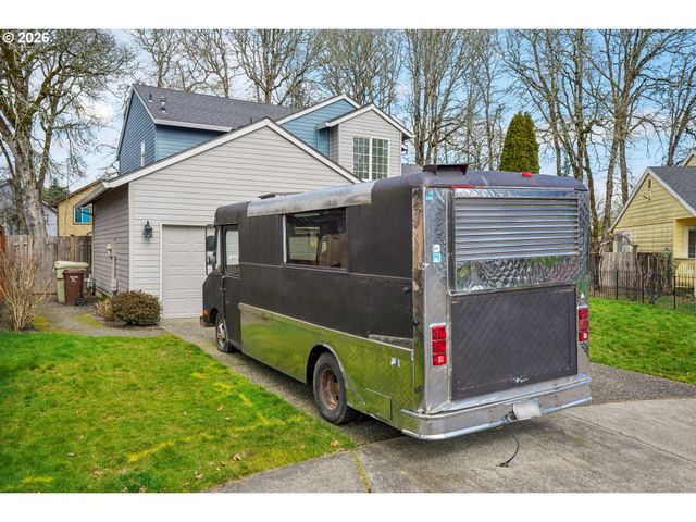 1743 Se 60TH Ave, Hillsboro, OR 97123