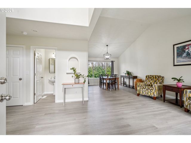 1743 Se 60TH Ave, Hillsboro, OR 97123